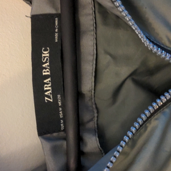 Zara windbreaker - Picture 3 of 3